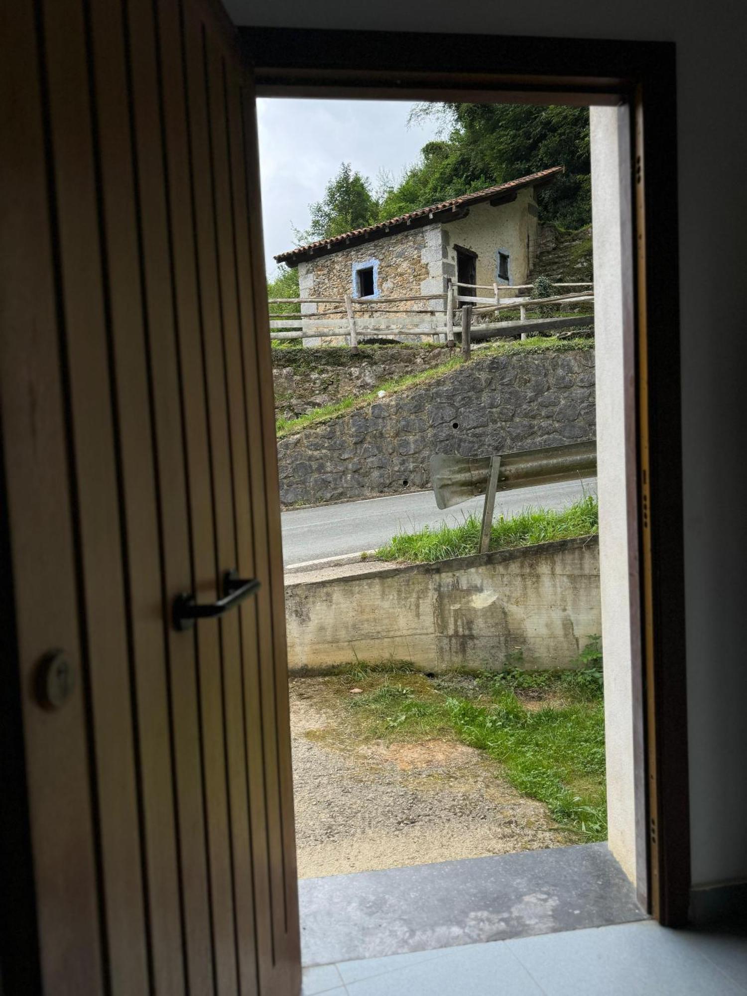 Albergue De Lastur Deba Esterno foto