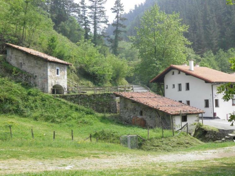 Albergue De Lastur Deba Esterno foto