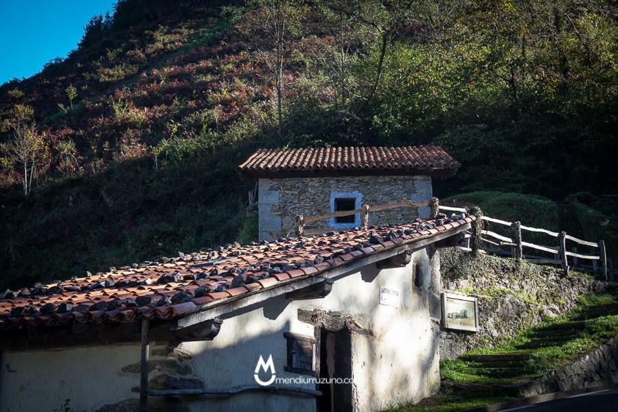 Albergue De Lastur Deba Esterno foto